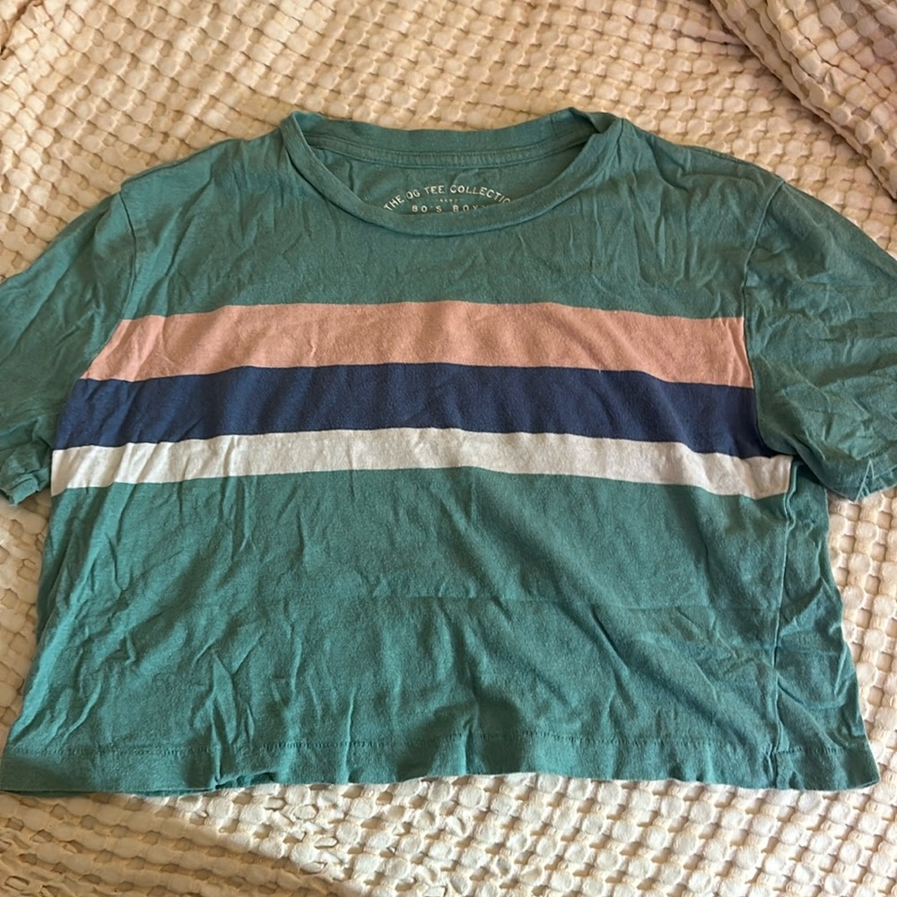 American Eagle 80’s Boxy Cropped Tee